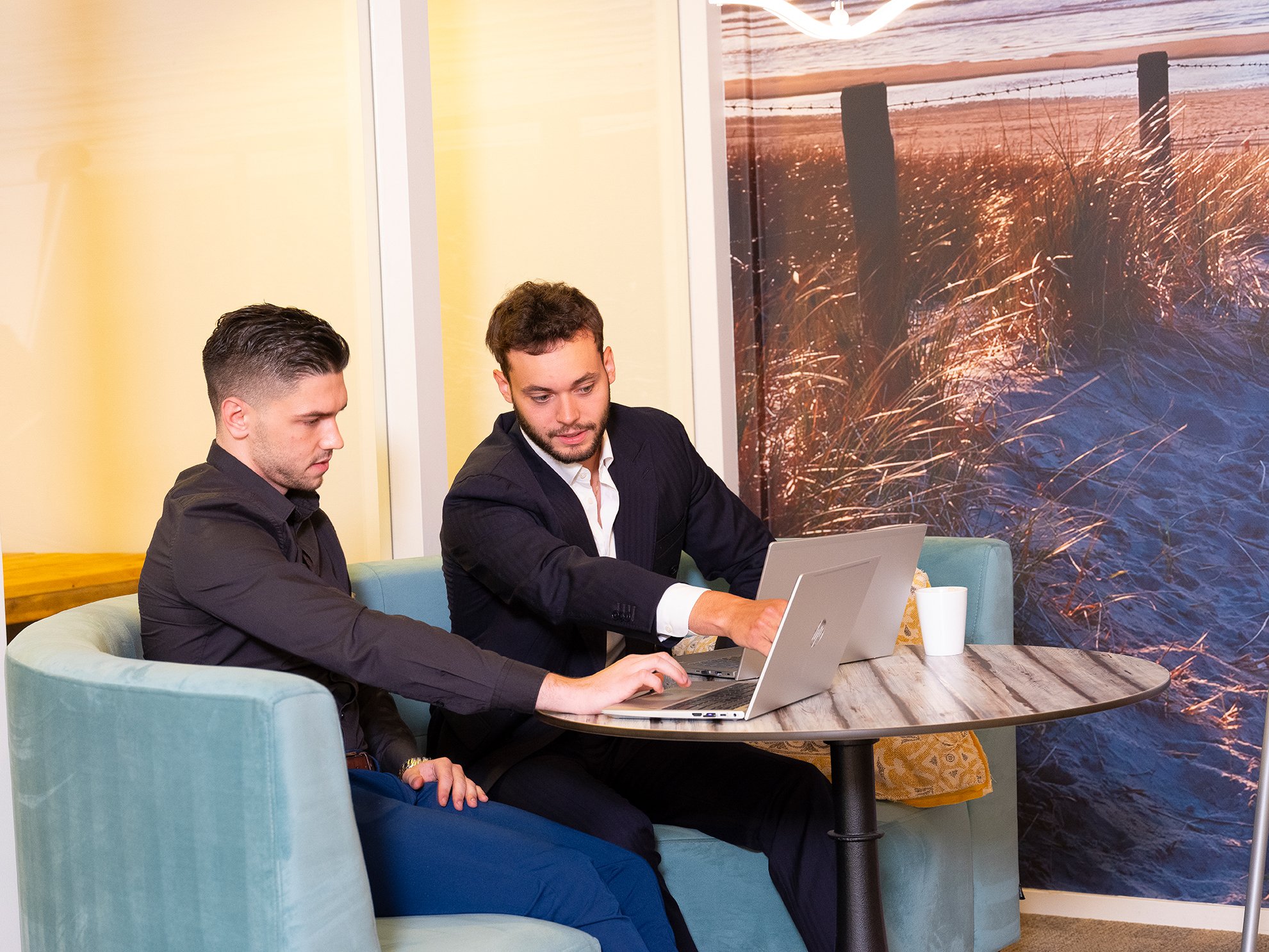 consultative-b2b-sales-meeting-for-advanced-technology-companies-expanding-into-europe